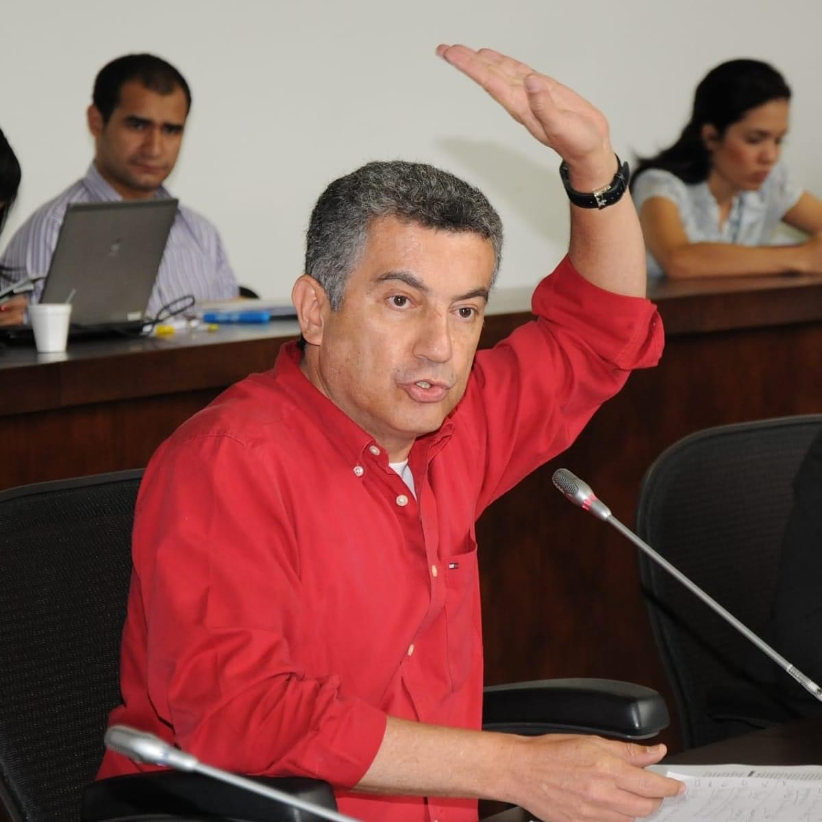 Luis Bernardo Vélez - Trayectoria